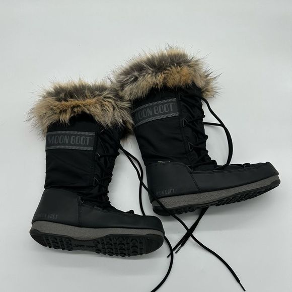 Moon Boot®
MOON BOOT Monaco
ProTECHt Waterproof Faux - Picture 1 of 6